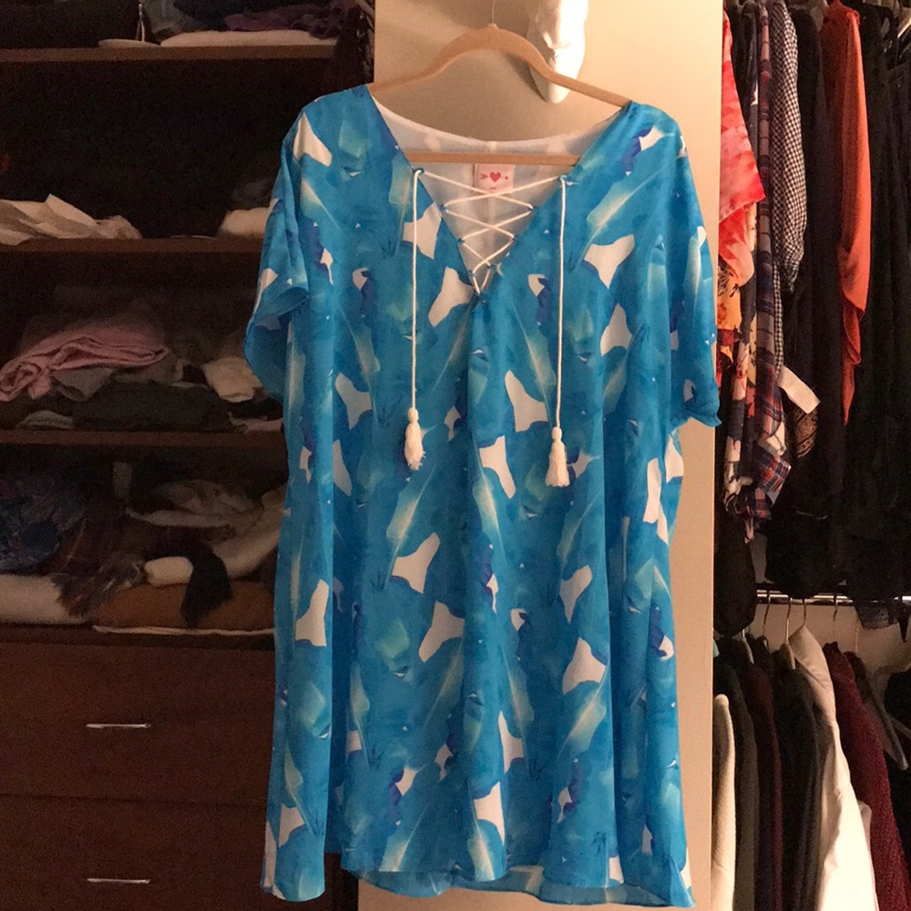 NEVER BEEN WORN Blue palm print shift dress